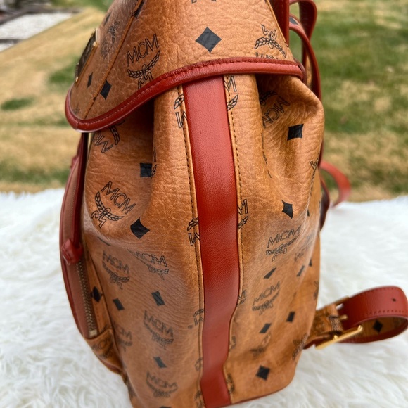 MCM Visetos Cognac Backpack - Picture 4 of 14